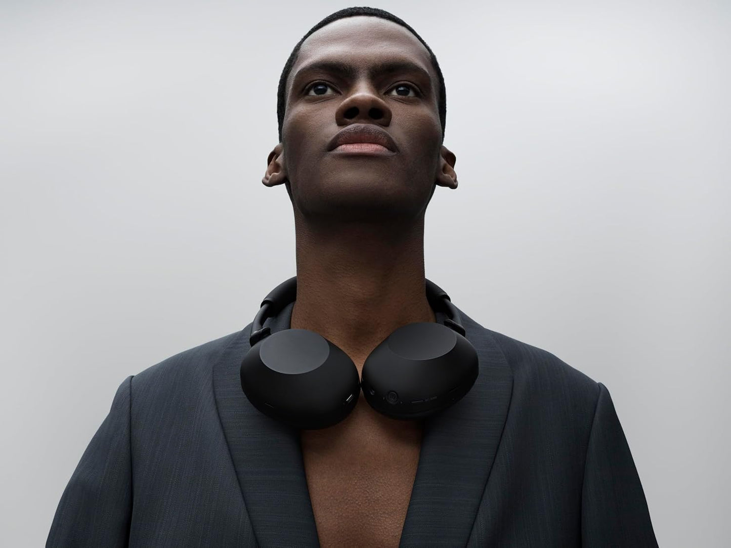 Sony WH-1000XM6 Wireless Noise Cancelling Headphones – Black - Excellent Condition