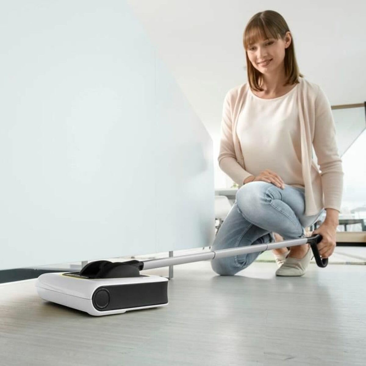 Kärcher KB 5 Cordless Electric Broom – White - New Condition