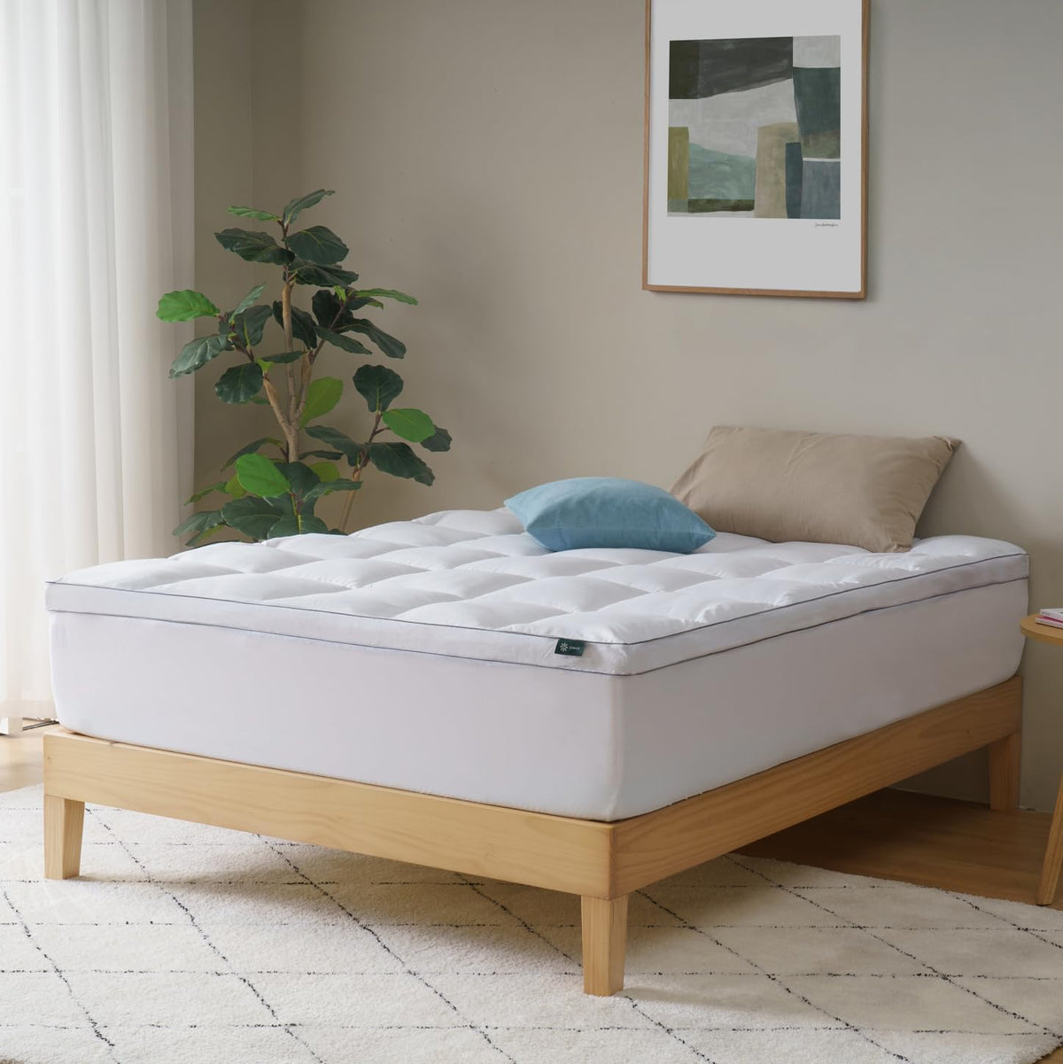 Zinus Bamboo Mattress Topper Queen Size 5cm – Quilted Pillowtop Protector - New Condition