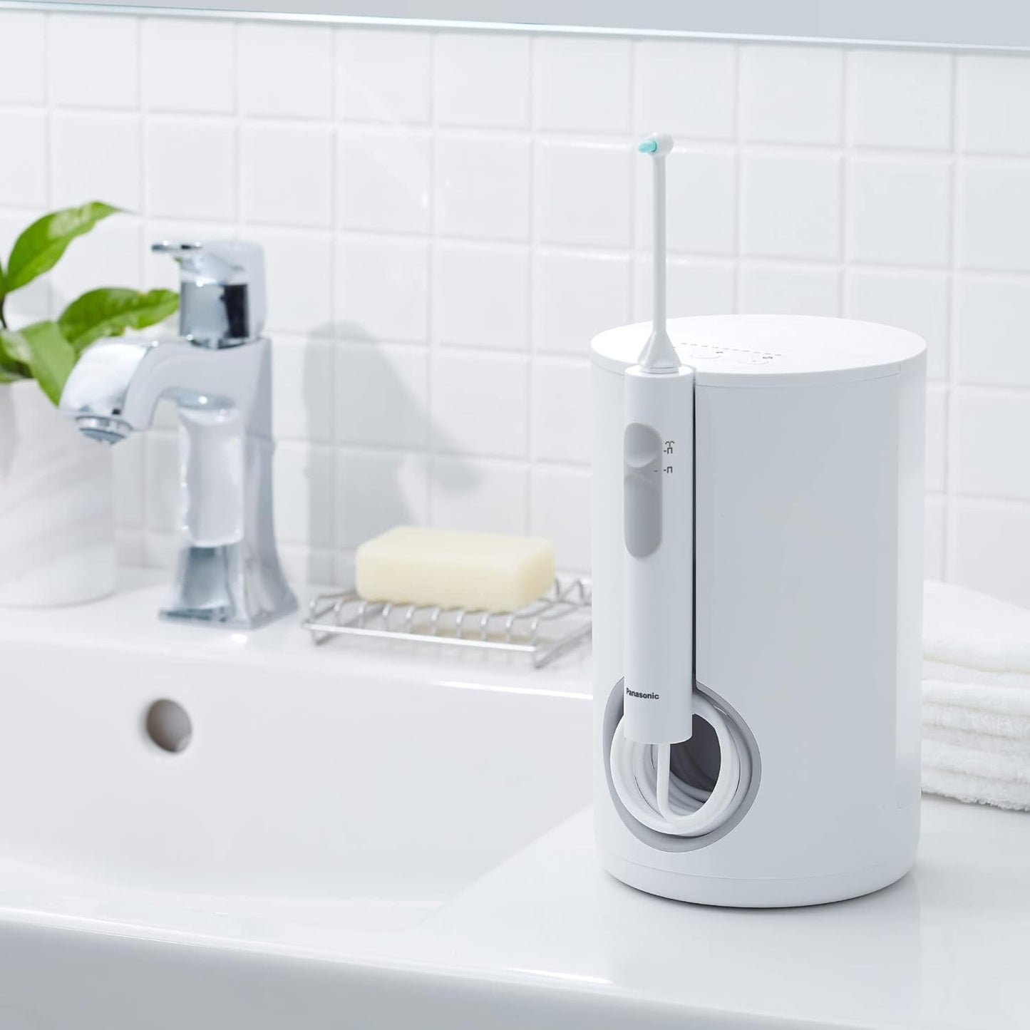 Panasonic EW1613 Ultrasonic Water Flosser White - New Condition