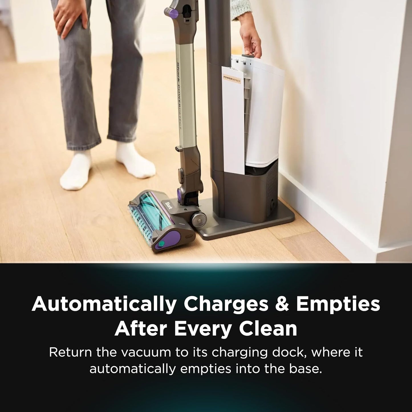 Shark Cordless PowerDetect Clean & Empty System, Multi-Directional Cleaning, Automatically Charges & 70 min Runtime - Good Condition
