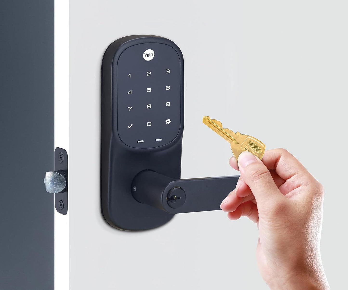 Yale Assure Lever Keyed Smart Deadlatch Matt Black with Yale Home Module - Excellent Condition