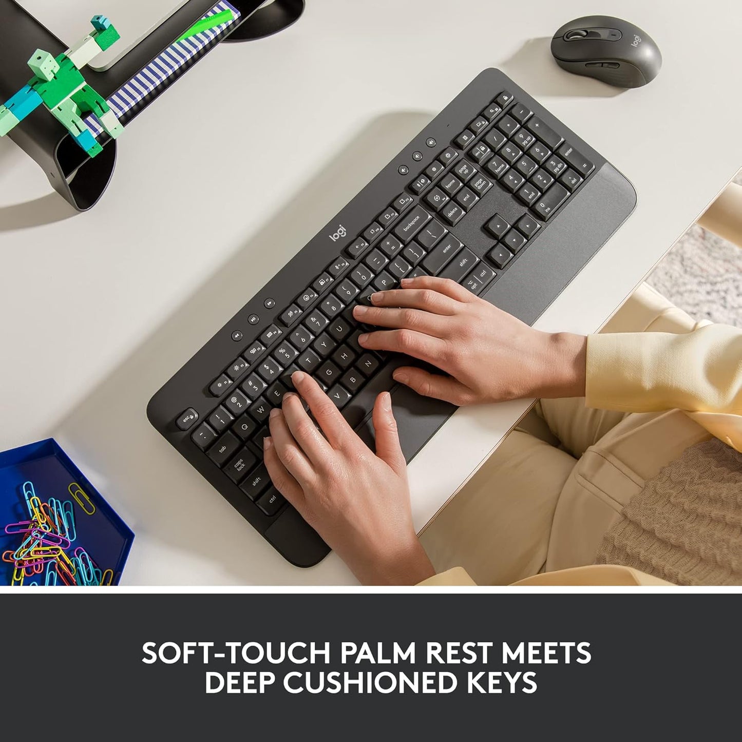 Logitech Signature K650 Wireless Comfort Keyboard with Wrist Rest, Graphite - New Condition